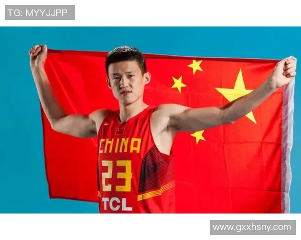 周鹏:从篮球场上的传奇到人生舞台的多重角色探索与成长之路 周鹏:从篮球场上的传奇到人生舞台的多重角色探索与成长之路