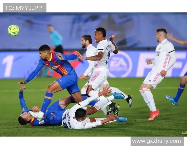 巴塞罗那与皇马近期对决分析及战绩回顾 巴塞罗那与皇马近期对决分析及战绩回顾